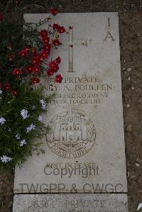 Wimereux Communal Cemetery - Poulten, Sidney