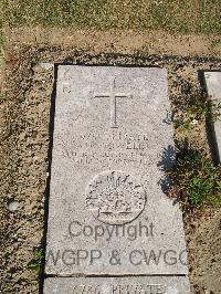 Wimereux Communal Cemetery - Powell, Dave