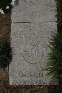 Wimereux Communal Cemetery - Powell, J