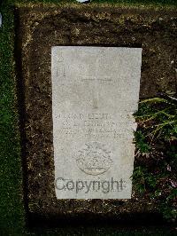 Wimereux Communal Cemetery - Philippson, Clarence Lancelot