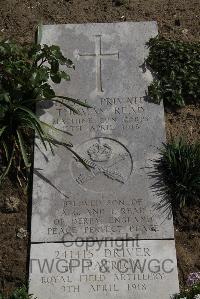 Wimereux Communal Cemetery - Read, Thomas