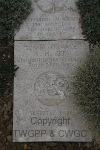 Wimereux Communal Cemetery - Rees, Ashwell Henry