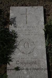 Wimereux Communal Cemetery - Regent, Arthur Ernest
