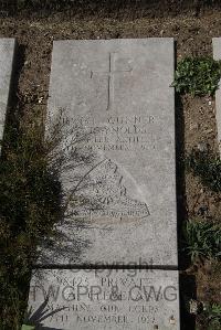 Wimereux Communal Cemetery - Reynolds, C