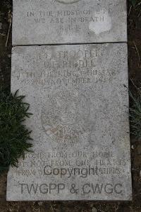 Wimereux Communal Cemetery - Riddle, John Edward