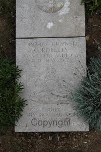 Wimereux Communal Cemetery - Roberts, George