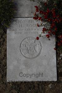 Wimereux Communal Cemetery - Rogers, H