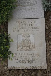 Wimereux Communal Cemetery - Roscoe, E