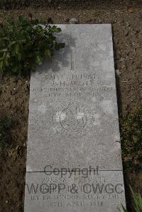 Wimereux Communal Cemetery - Scott, James Hume