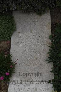 Wimereux Communal Cemetery - Scott, T O