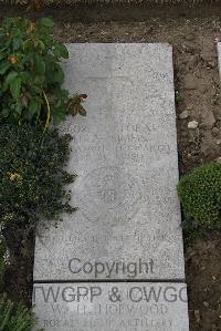 Wimereux Communal Cemetery - Simms, Henry Arthur