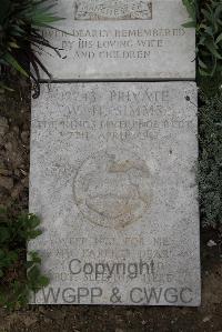 Wimereux Communal Cemetery - Simms, William Henry