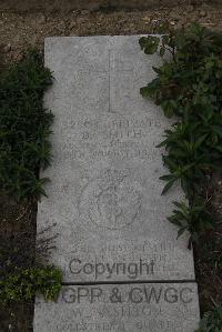 Wimereux Communal Cemetery - Smith, Daniel