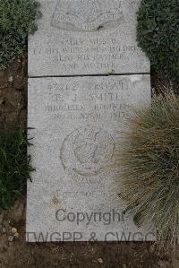 Wimereux Communal Cemetery - Smith, Fredrick Joseph
