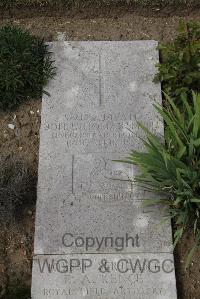 Wimereux Communal Cemetery - Smith, John Thomas