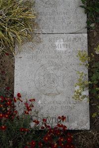 Wimereux Communal Cemetery - Smith, William Edward