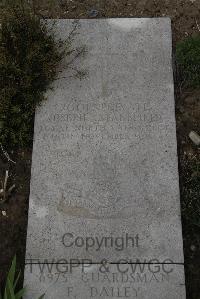 Wimereux Communal Cemetery - Stanley, Edwin Thomas