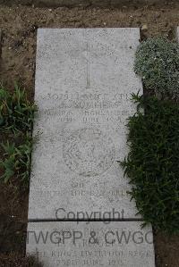 Wimereux Communal Cemetery - Summers, Joseph