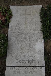 Wimereux Communal Cemetery - Suthers-Fenwick, Mark