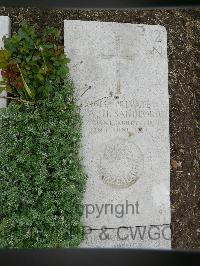 Wimereux Communal Cemetery - Sandford, Hugh William Hamilton