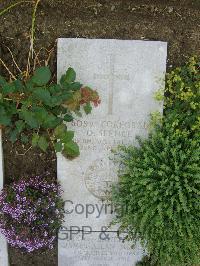 Wimereux Communal Cemetery - Spence, O