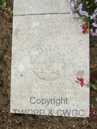 Wimereux Communal Cemetery - Spencer, Joseph Robson