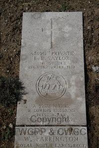 Wimereux Communal Cemetery - Taylor, Ernest Edward