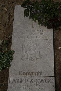Wimereux Communal Cemetery - Taylor, William