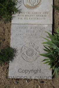 Wimereux Communal Cemetery - Tennant, A