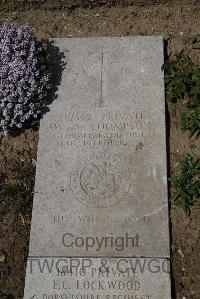 Wimereux Communal Cemetery - Thompson, William Stanger