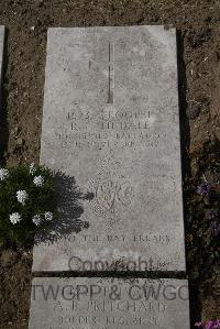 Wimereux Communal Cemetery - Tindale, Richard Percy
