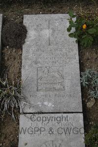 Wimereux Communal Cemetery - Tindall, George Robinson