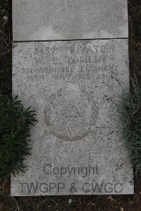 Wimereux Communal Cemetery - Tomlin, W E