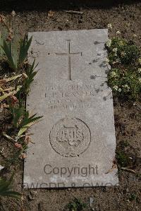Wimereux Communal Cemetery - Tranter, L P