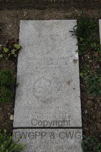 Wimereux Communal Cemetery - Tranter, William Victor