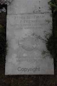 Wimereux Communal Cemetery - Turner, Percy