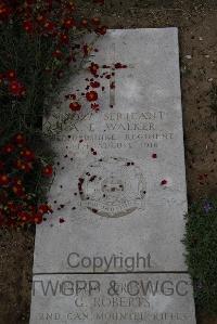Wimereux Communal Cemetery - Walker, A E