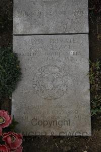 Wimereux Communal Cemetery - Wallace, Archibald