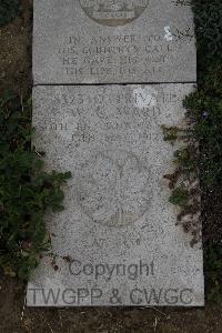 Wimereux Communal Cemetery - Ward, Walter Cyrus