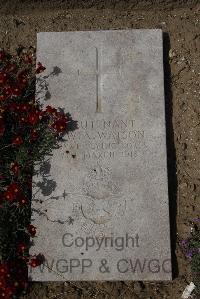 Wimereux Communal Cemetery - Watson, George William Annakin