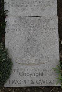 Wimereux Communal Cemetery - Waugh, Nicholas