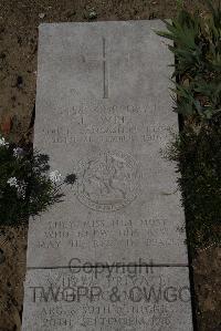 Wimereux Communal Cemetery - Weir, Joseph