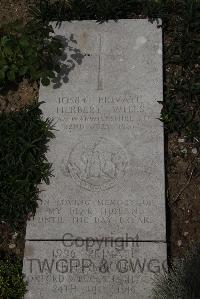 Wimereux Communal Cemetery - Wills, Herbert