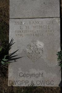 Wimereux Communal Cemetery - Winch, Leonard Hector