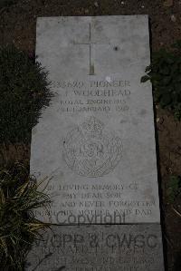 Wimereux Communal Cemetery - Woodhead, Sydney John