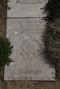 Wimereux Communal Cemetery - Wood, Albert Vallance