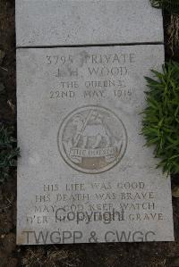 Wimereux Communal Cemetery - Wood, James Henry