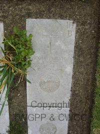 Wimereux Communal Cemetery - Wright, Robert James
