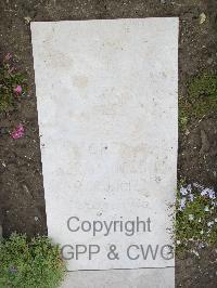 Wimereux Communal Cemetery - Zink, Hermann