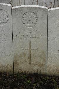 Longuenesse (St. Omer) Souvenir Cemetery - Shields, Michael Joseph